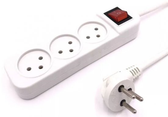 רב שקע 3 עם כבל 3x1.5מ''מ באורך 1 מטר + מפסק מבית Luggar