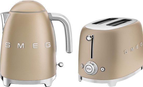 קומקום חשמלי 1.7 ליטר 2400W + מצנם 2 פרוסות 950W מבית SMEG - צבע שמפניה מט